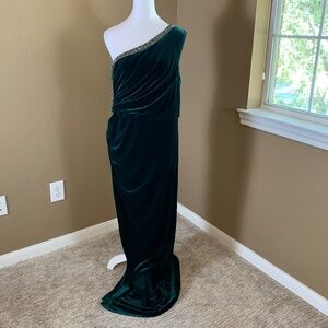 Adrianna Papell Green Velvet One Shoulder Embellished Gown Size 14 NWT
